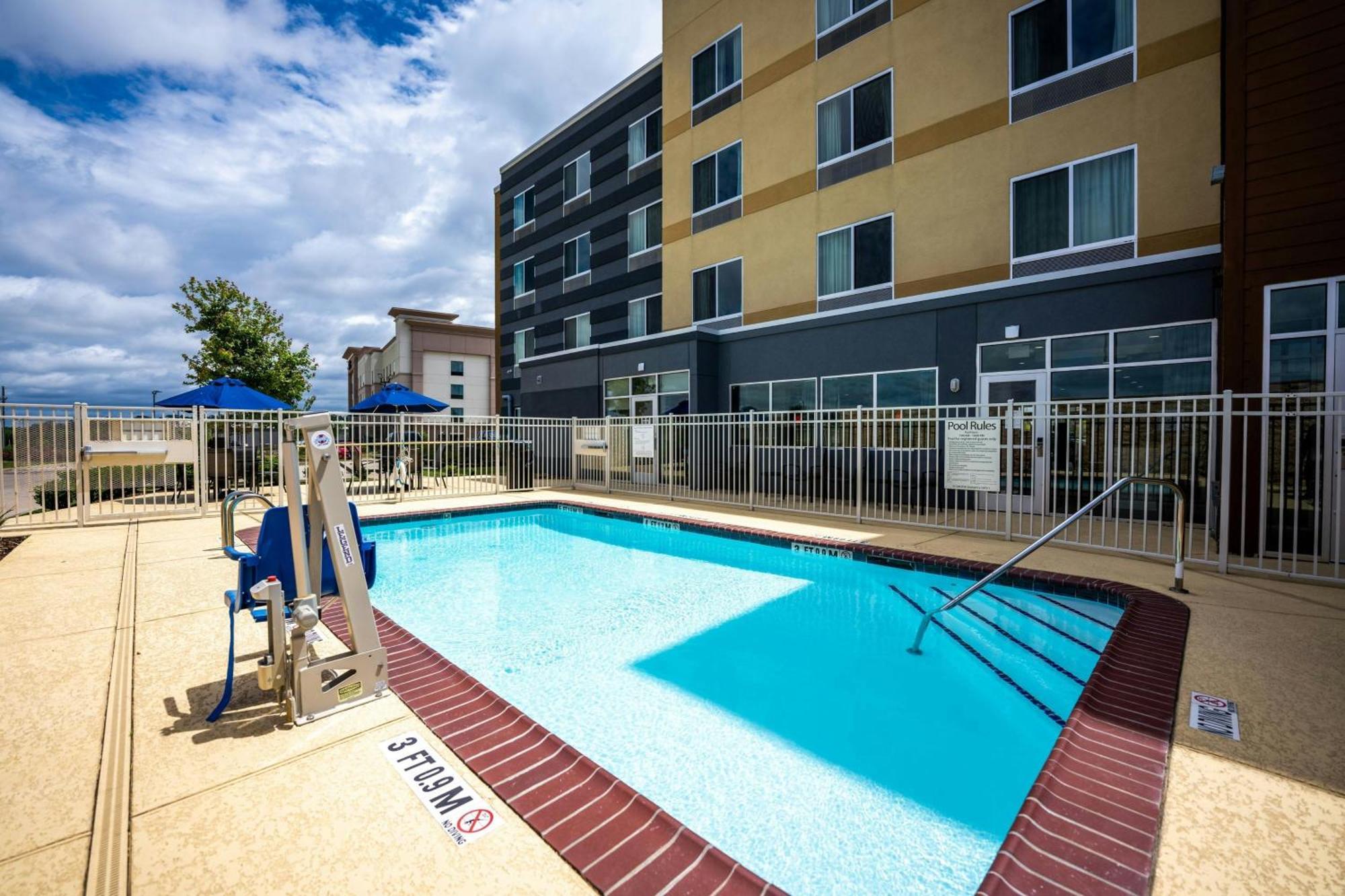 Fairfield & By Marriott Hotel