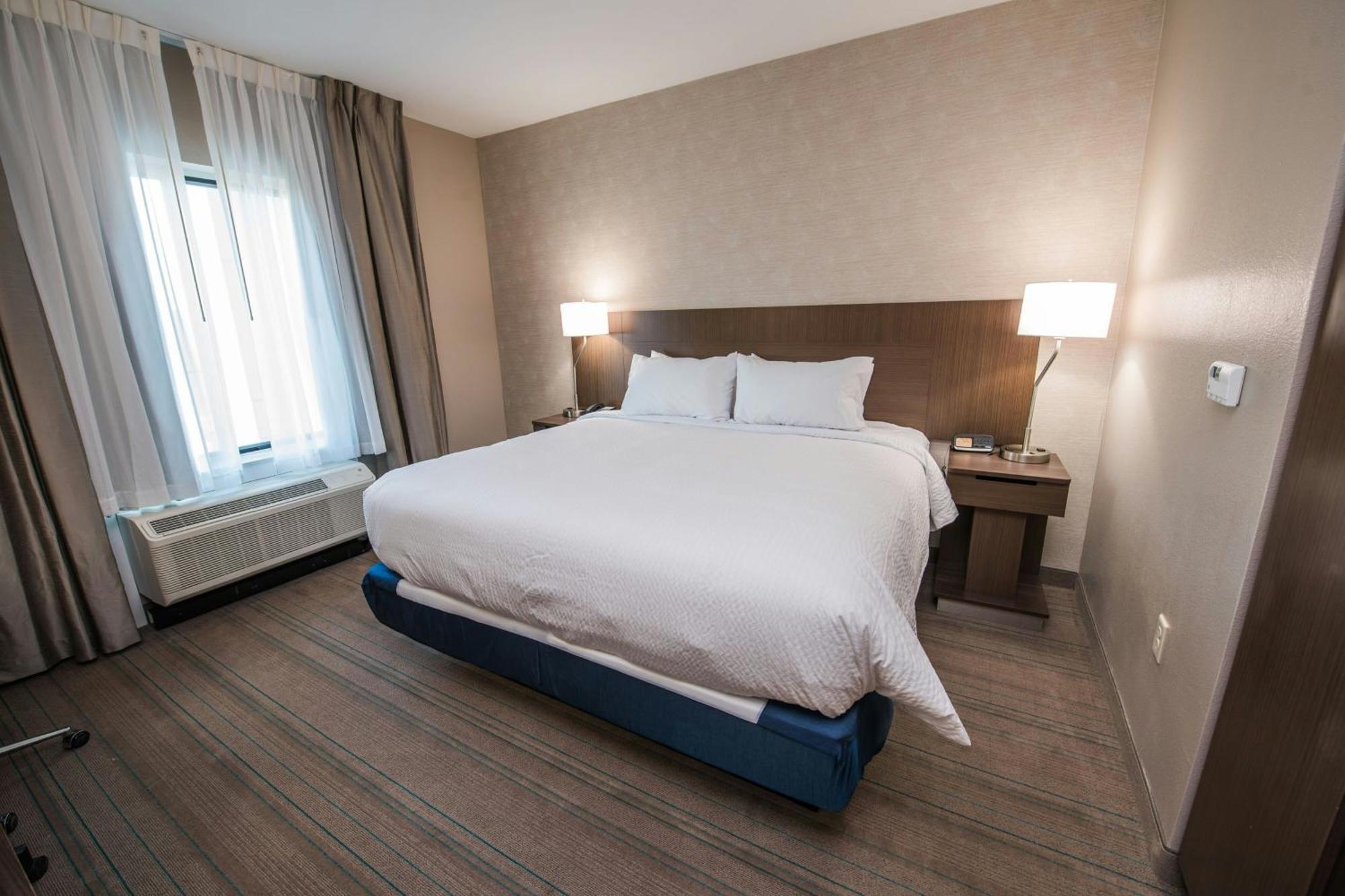 Fairfield & By Marriott 3* Huntsville